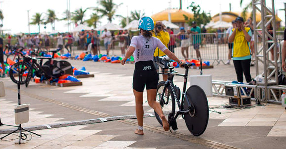 Nutritional strategy in training and racing: what really changes?